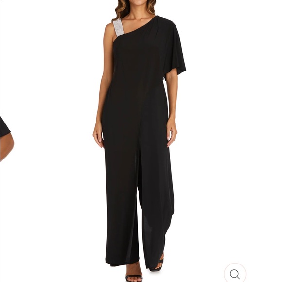 NWT Absolutely Stunning - Picture 1 of 6